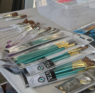 Assorted Multi-Piece Studio Brush Sets